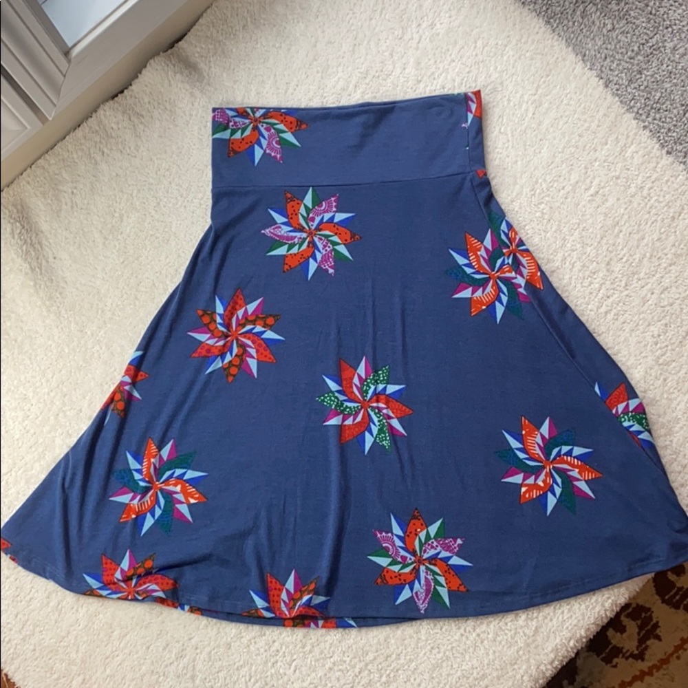 Pinwheel Printed Soft Skirt